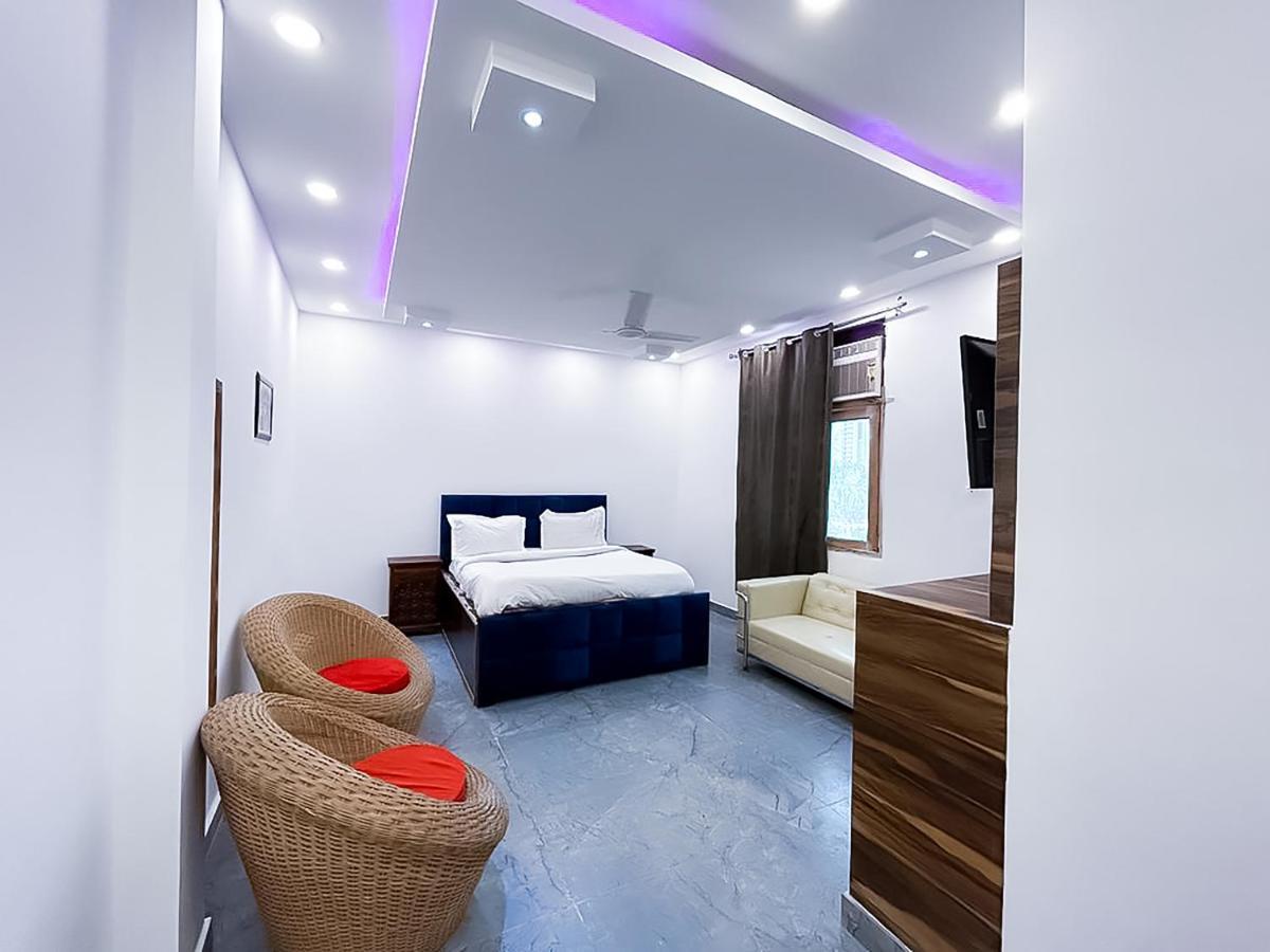 Roomshala 013 Js Garden - Near Jaypee Hospital Noida Exterior photo